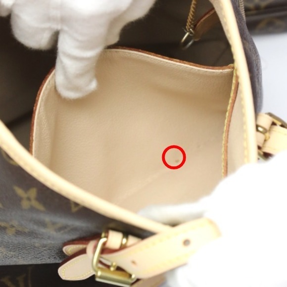 Louis Vuitton Monogram Bucket PM Tote Bag - Picture 11 of 16
